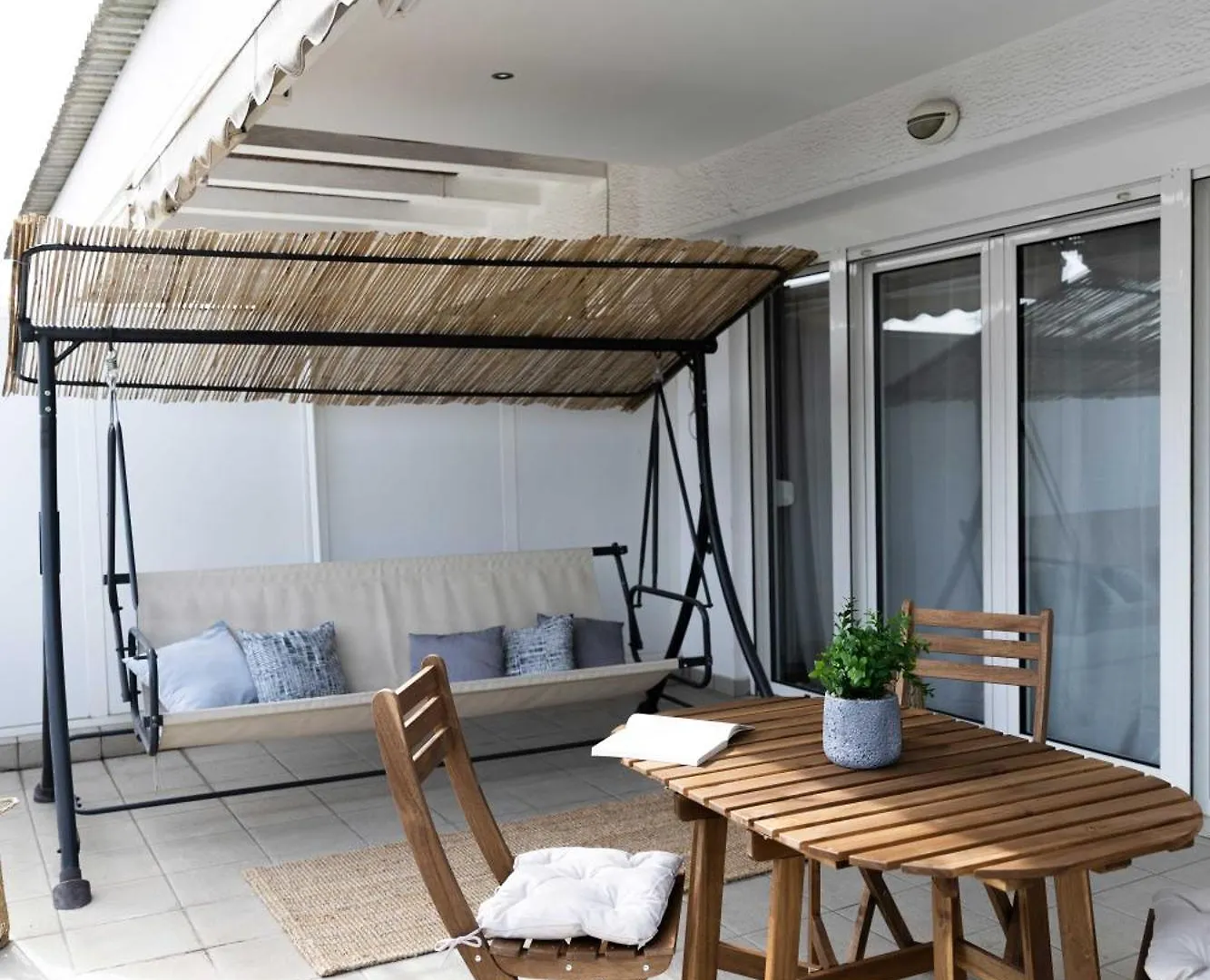 Sunset Sky Lounge - Chic Penthouse In Thessaloniki Διαμέρισμα